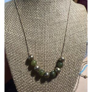 Vintage Gold Tone Bead Necklace Green Cloudy Gold Beads Spring Ring Clasp 23"